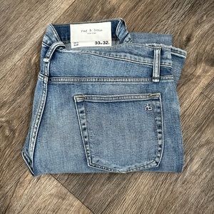RAG & BONE NWOT - 33x32 - FIT 2 (Slim) - Kenny Stretch Jean
